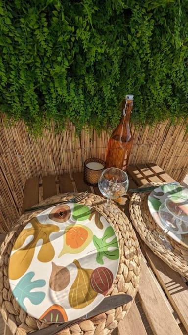 Ideal Sea View, Near Calanques &velodrome -parking * Marseille